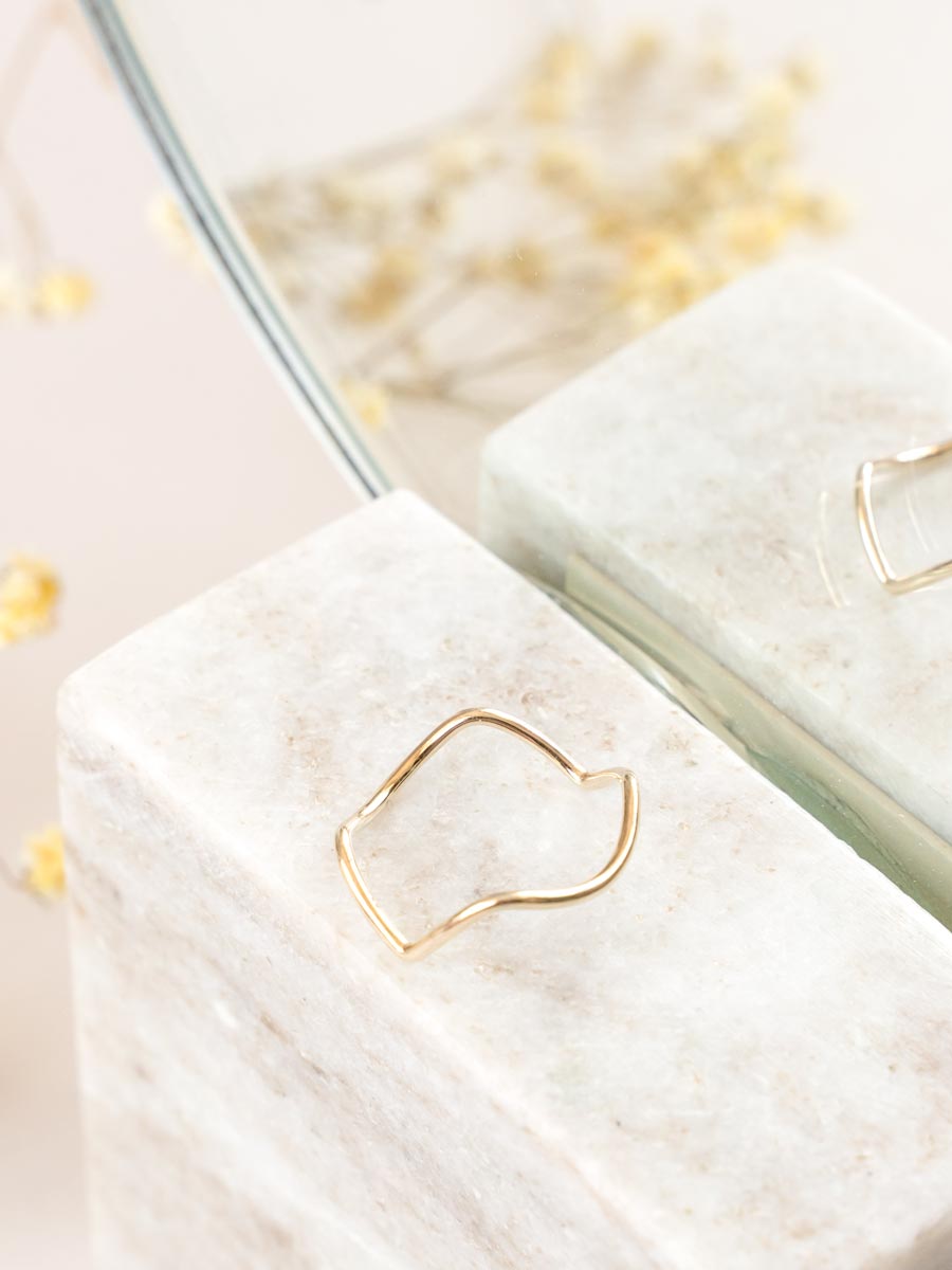 Zig Zag Ring ethical & sustainable jewelry made from recycled 14k yellow gold#metal_14k-yellow-gold