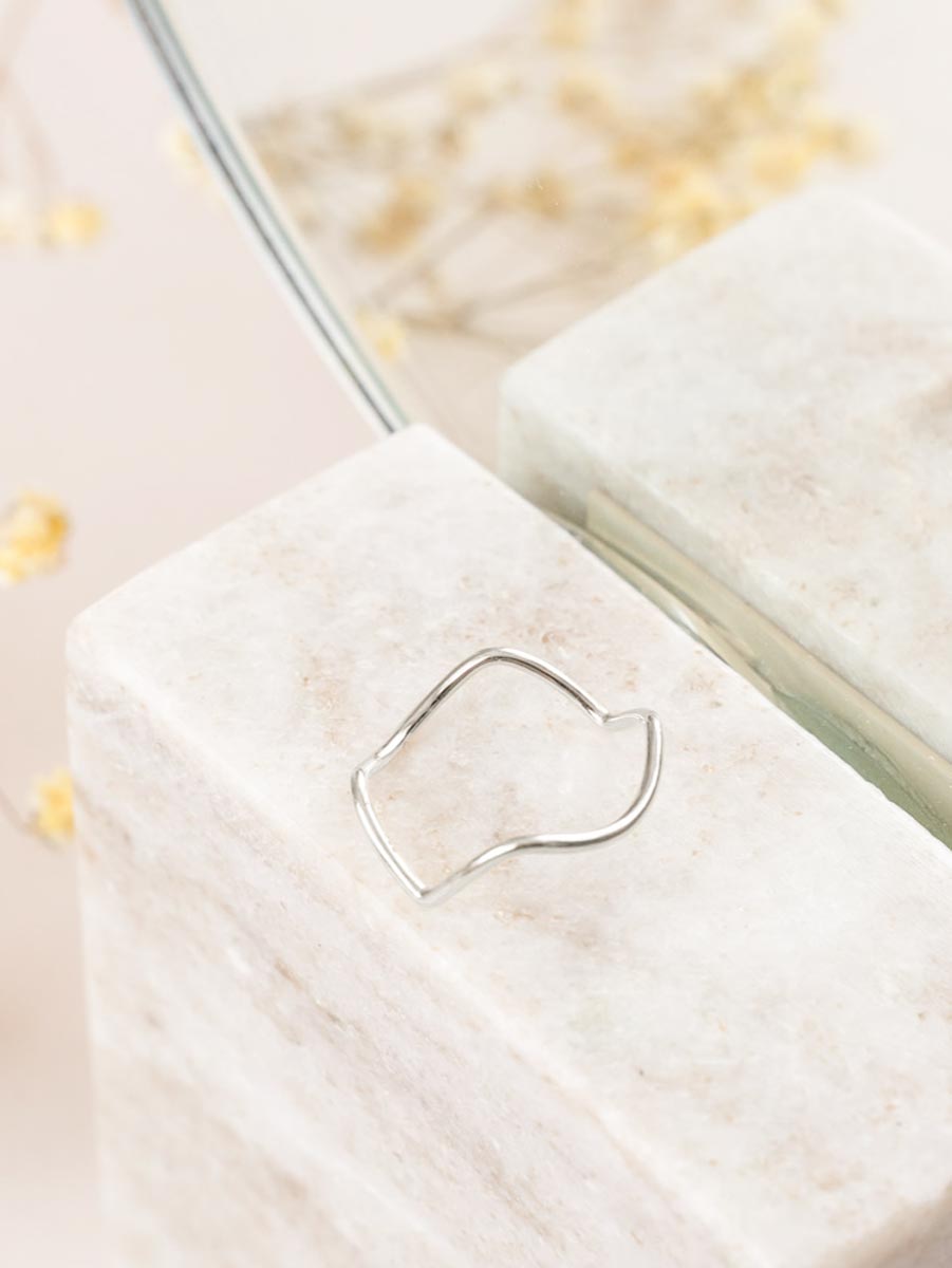 Zig Zag Ring ethical & sustainable jewelry made from recycled sterling silver#metal_sterling-silver